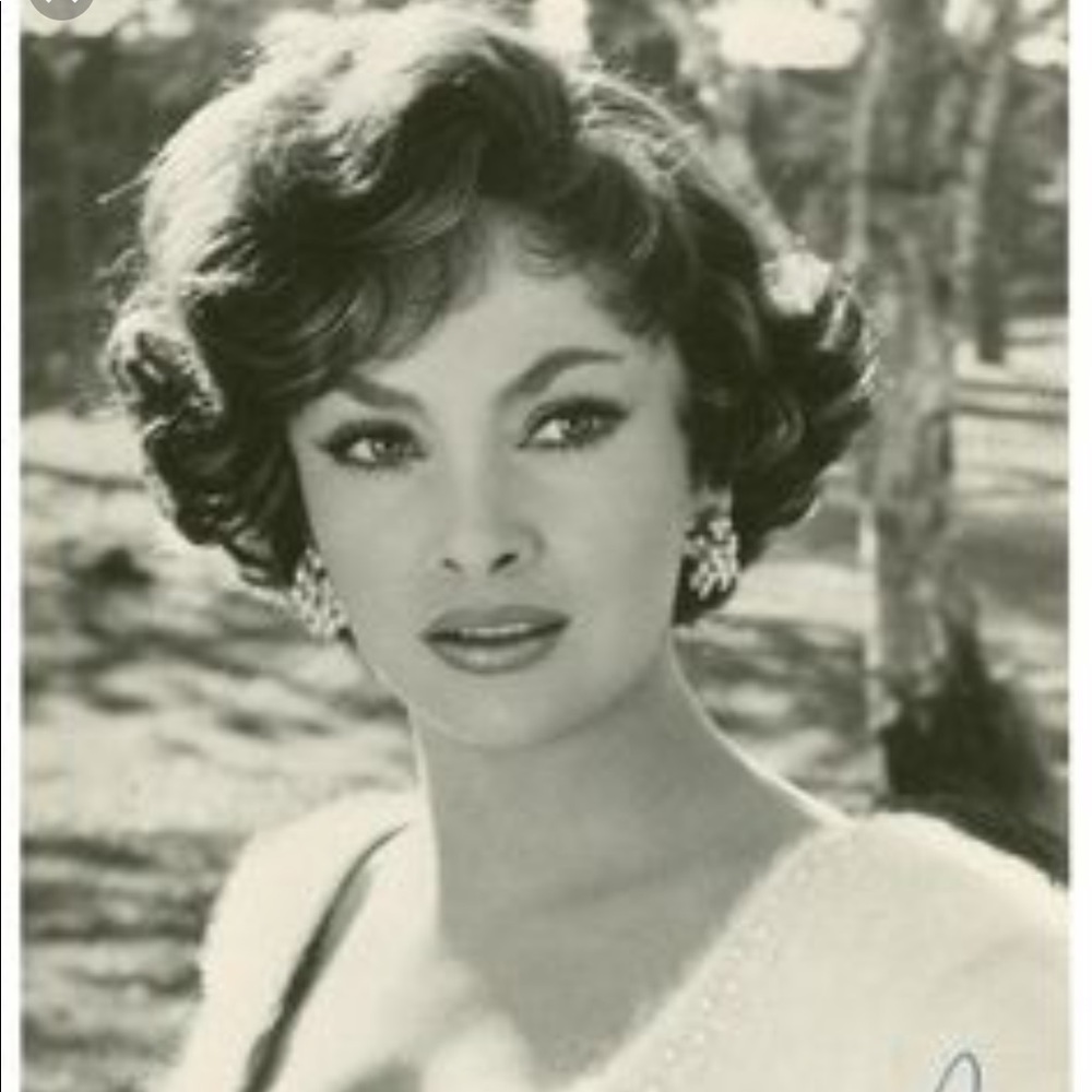 Meet your Posher, Christy